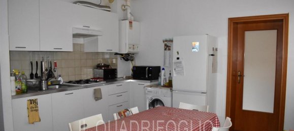 Casa de 6 habitaciónes en Cesena, Italy No. 18001 10