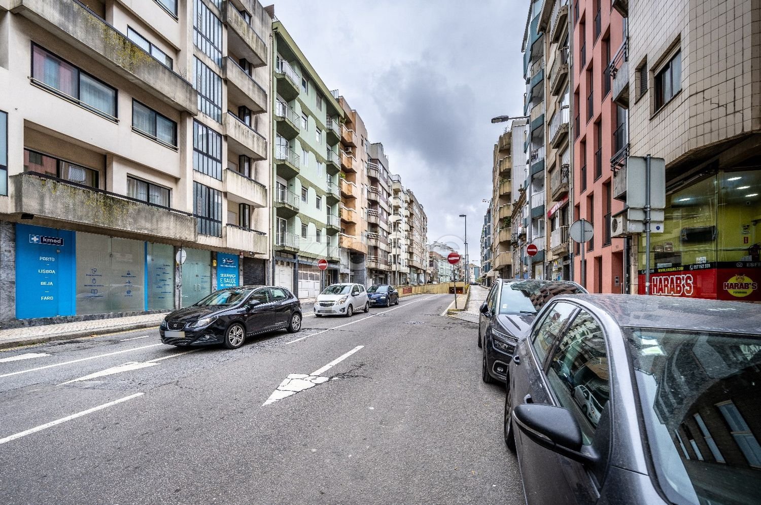 Gewerbliche Immobilie in Porto, Portugal 1000m², Nr. 15858