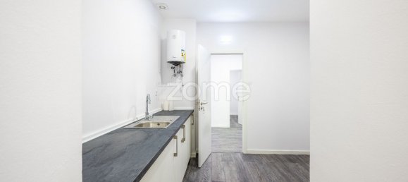 Gewerbliche Immobilie in Porto, Portugal 1000m², Nr. 15858 21