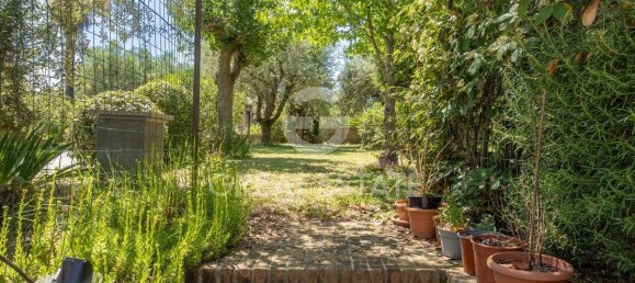 5 bedrooms Villa in Castiglione del Lago, Italy No. 288034 8