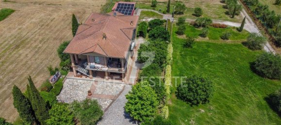 5 bedrooms Villa in Castiglione del Lago, Italy No. 288034 3