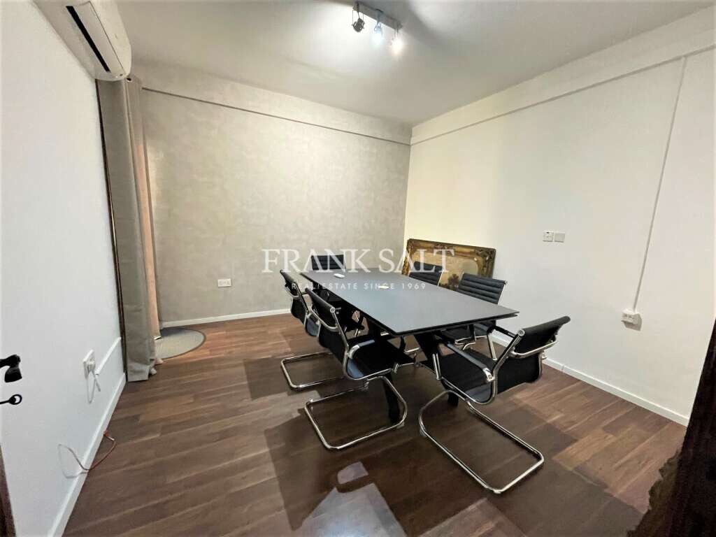 Escritório em Pieta, Malta 135 m² N.º 11909