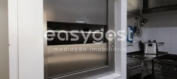 Propiedad comercial en Oliveira do Bairro, Portugal 245 m² No. 78290 11