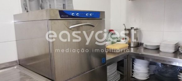 Propiedad comercial en Oliveira do Bairro, Portugal 245 m² No. 78290 10