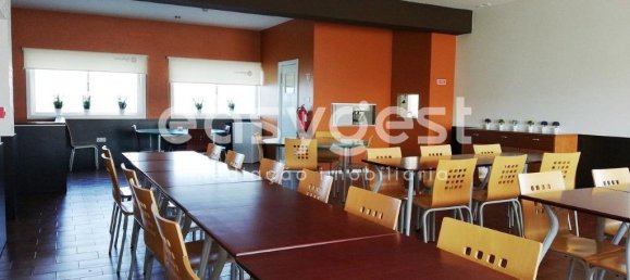 Propiedad comercial en Oliveira do Bairro, Portugal 245 m² No. 78290 6