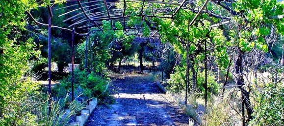 Отель, гостиница 16200м² в Лутракион, Греция № 7109 5