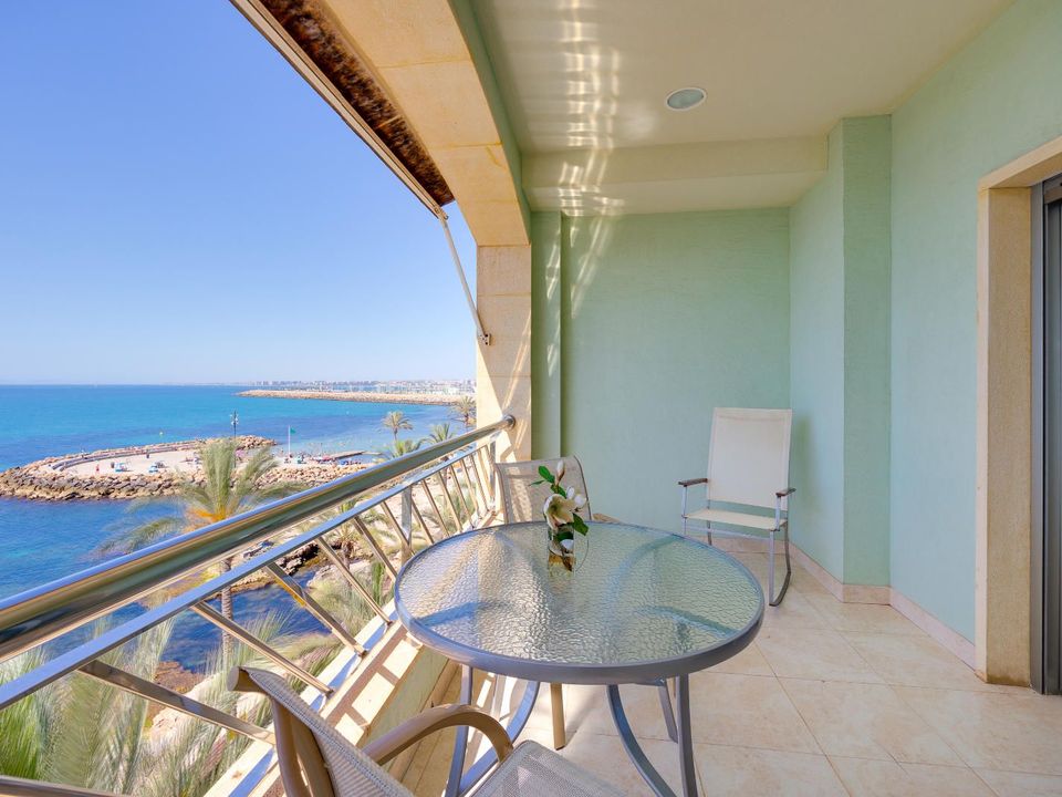 3 bedrooms Apartment in Torrevieja, Spain No. 275159