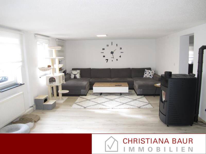 4 rooms House in Zollernalbkreis, Germany No. 26402