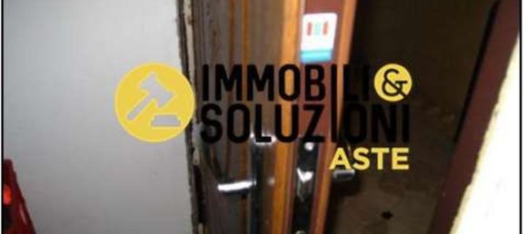 2 rooms Apartment in Varese, Italy No. 99371 8