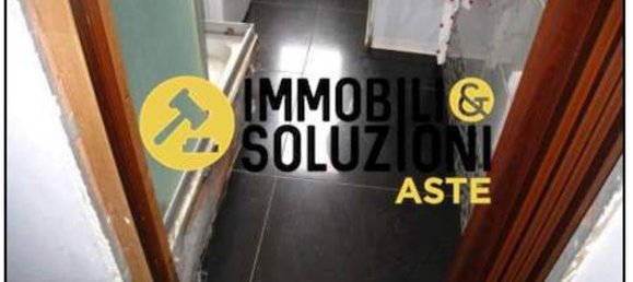 2 rooms Apartment in Varese, Italy No. 99371 18