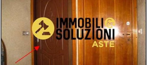 2 rooms Apartment in Varese, Italy No. 99371 7