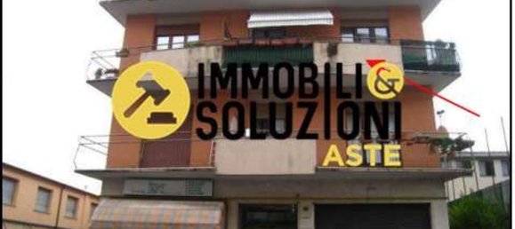 2 rooms Apartment in Varese, Italy No. 99371 2