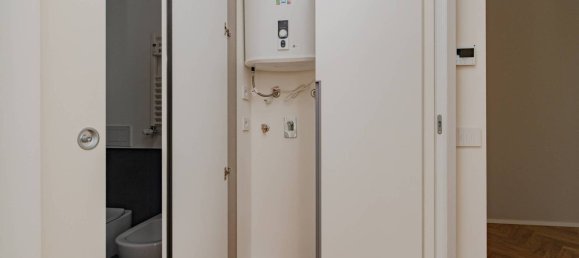 1 bedroom Apartment in Milan, Italy No. 344037 32