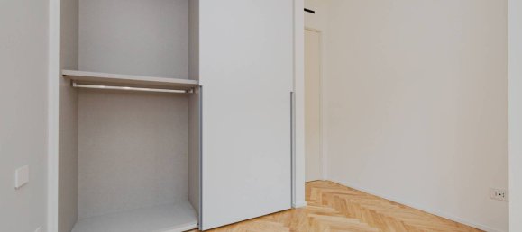 1 bedroom Apartment in Milan, Italy No. 344037 16