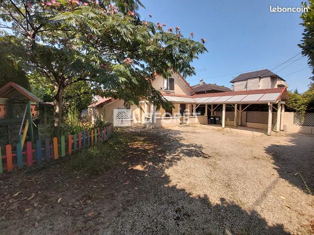 3 bedrooms House in Villemomble, France No. 354766