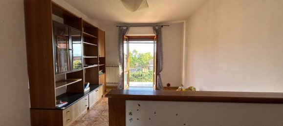 3 Schlafzimmer Wohnung in Tuoro sul Trasimeno, Italy, Nr. 333315 13