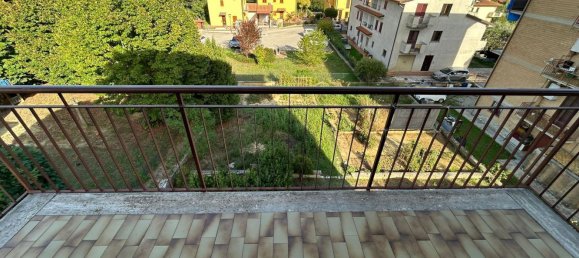 3 Schlafzimmer Wohnung in Tuoro sul Trasimeno, Italy, Nr. 333315 9