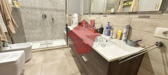 Дом с 3 спальнями в Лампореккьо, Италия № 376617 12