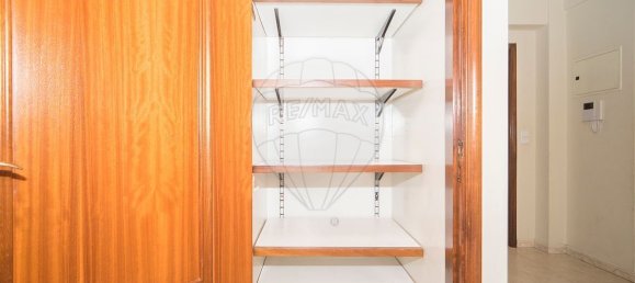 3 bedrooms Apartment in Lisbon, Portugal No. 99530 19