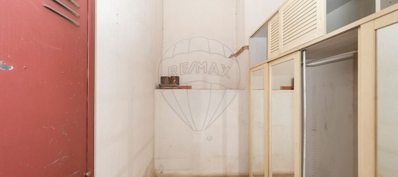 3 bedrooms Apartment in Lisbon, Portugal No. 99530 30