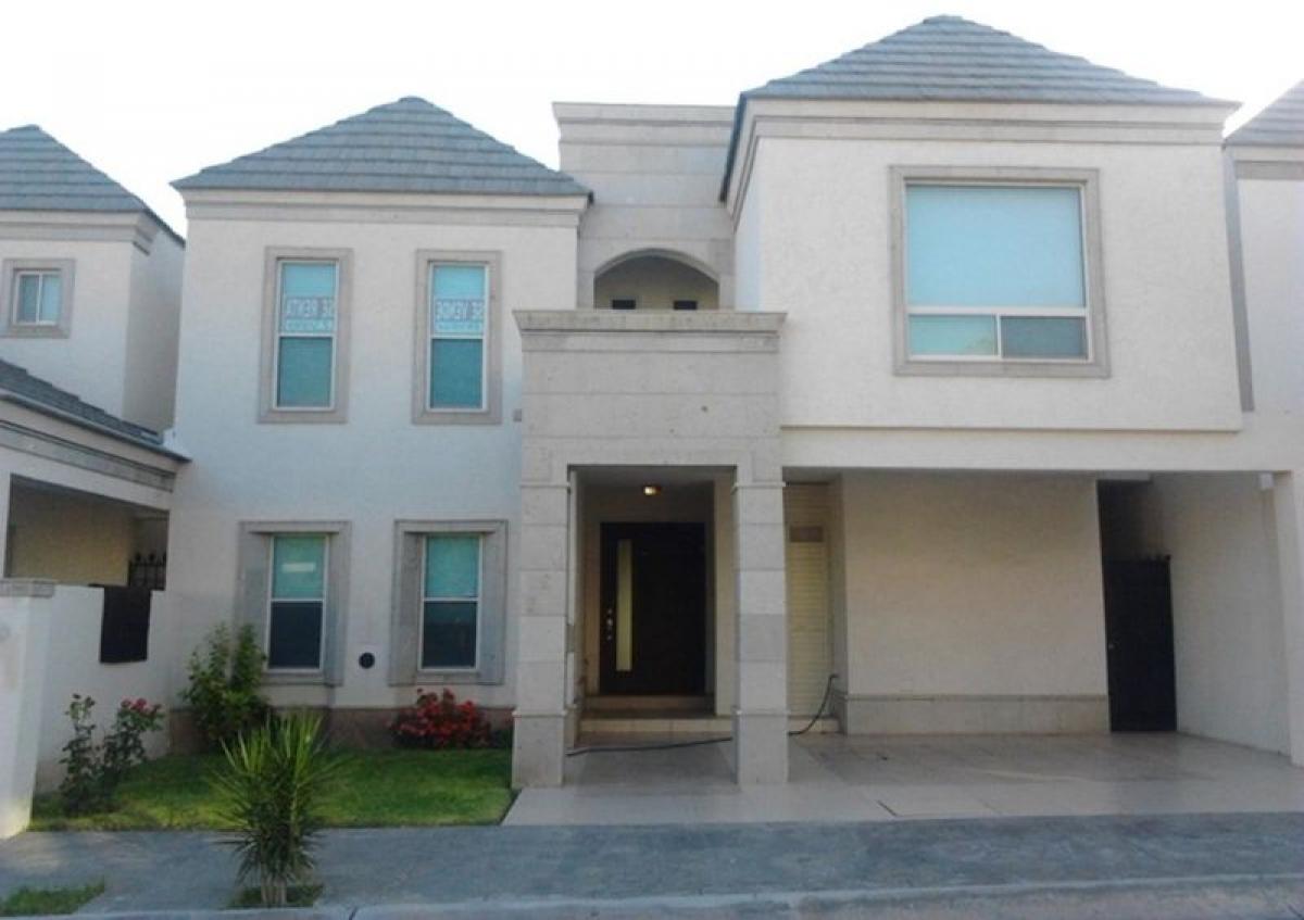 3 bedrooms House in Playa Vicente, Mexico No. 170497