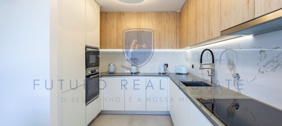 4 bedrooms Penthouse in Funchal, Portugal No. 94731 11