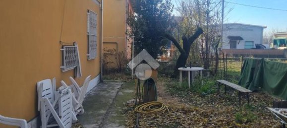 5غرفة منزل في Campagnola Emilia, Italy رقم 2474 24