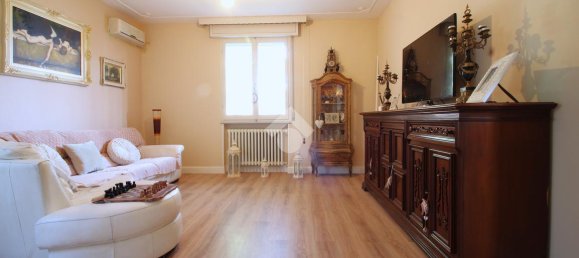 5غرفة منزل في Campagnola Emilia, Italy رقم 2474 7