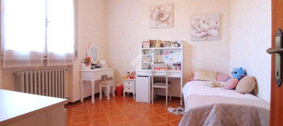 5غرفة منزل في Campagnola Emilia, Italy رقم 2474 20