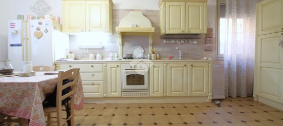 5غرفة منزل في Campagnola Emilia, Italy رقم 2474 3