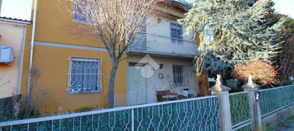 5غرفة منزل في Campagnola Emilia, Italy رقم 2474 25