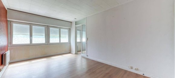 3 bedrooms Apartment in Lyon, France No. 287675 7