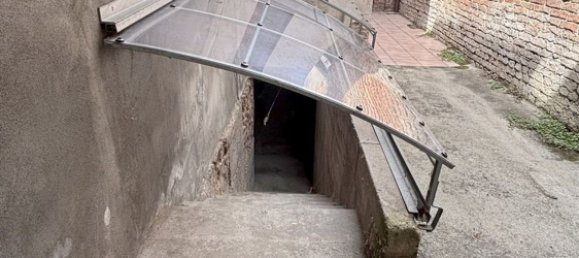 4 bedrooms Apartment in Asti, Italy No. 359866 6