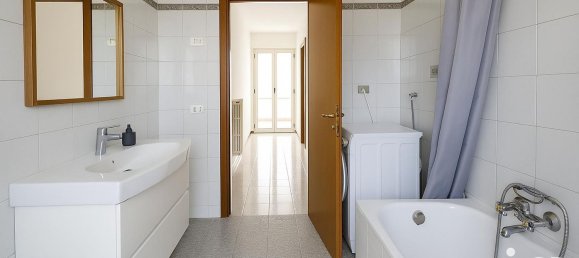 9 bedrooms House in Notaresco, Italy No. 344343 22