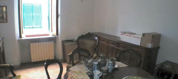 4 rooms Apartment in Carrara, Italy No. 112901 16