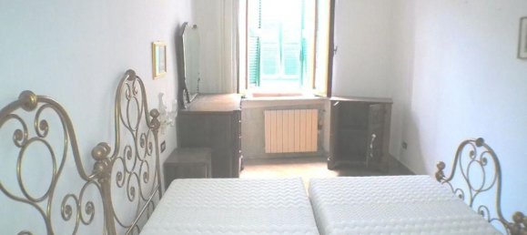 4 rooms Apartment in Carrara, Italy No. 112901 9