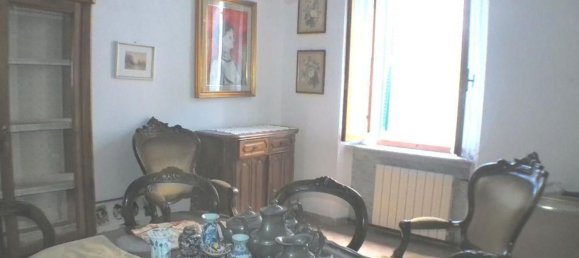 4 rooms Apartment in Carrara, Italy No. 112901 14