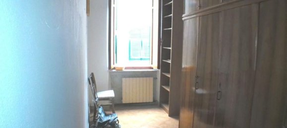 4 rooms Apartment in Carrara, Italy No. 112901 7