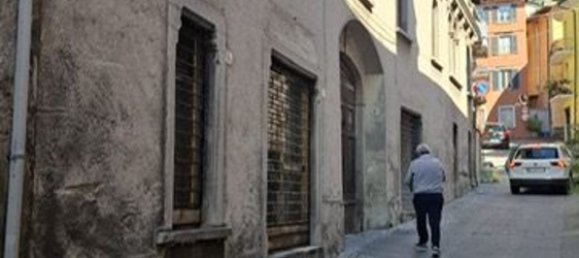 800m² Building in Sale Marasino, Italy No. 362235 4