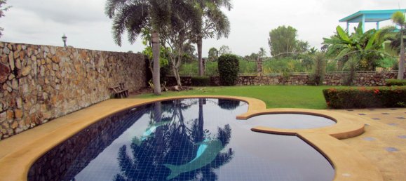 Кафе / ресторан с 4 спальнями в Паттайя, Таиланд № 4079 3