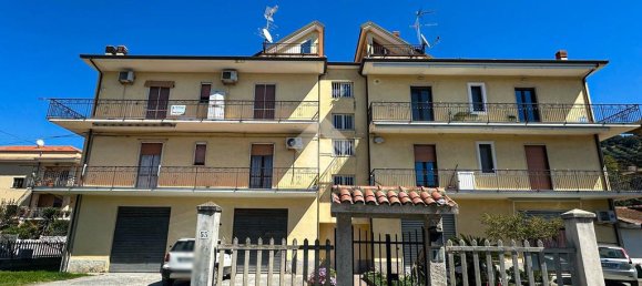 4 Schlafzimmer Wohnung in Nocera Terinese, Italy, Nr. 36240 2