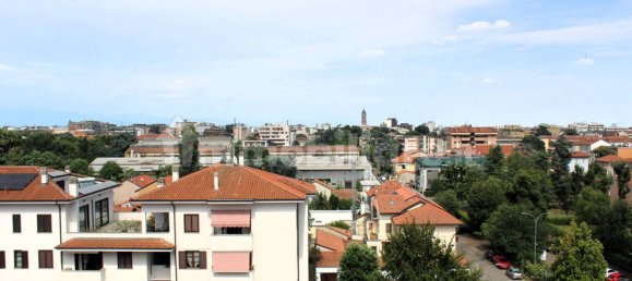 2 bedrooms Penthouse in Monza, Italy No. 341494 4