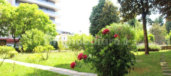 2 bedrooms Penthouse in Monza, Italy No. 341494 8