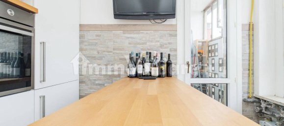 3 bedrooms Apartment in Milan, Italy No. 305967 16