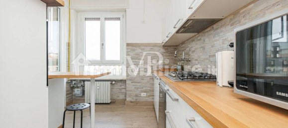 3 bedrooms Apartment in Milan, Italy No. 305967 15
