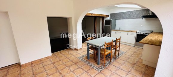 4 bedrooms House in Cholet, France No. 100689 3