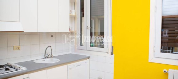 Apartamento de 2 dormitorios en Bologna, Italy No. 286420 3