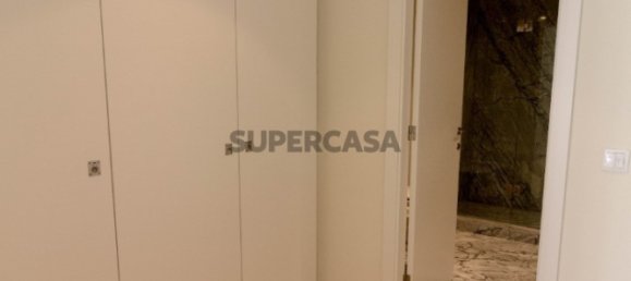 4 bedrooms Apartment in Porto, Portugal No. 159297 12