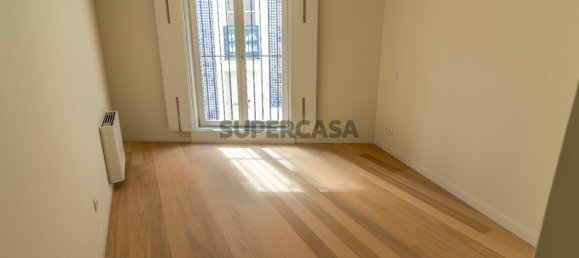 4 bedrooms Apartment in Porto, Portugal No. 159297 6