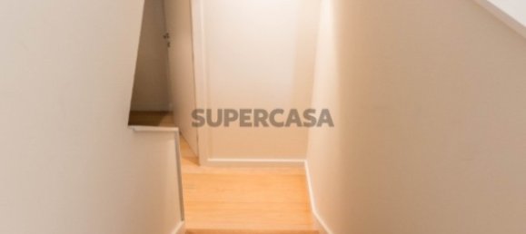 4 bedrooms Apartment in Porto, Portugal No. 159297 5